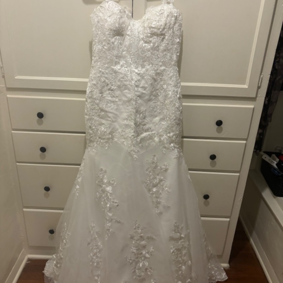 Mermaid Wedding Dress - Picture 7 of 14